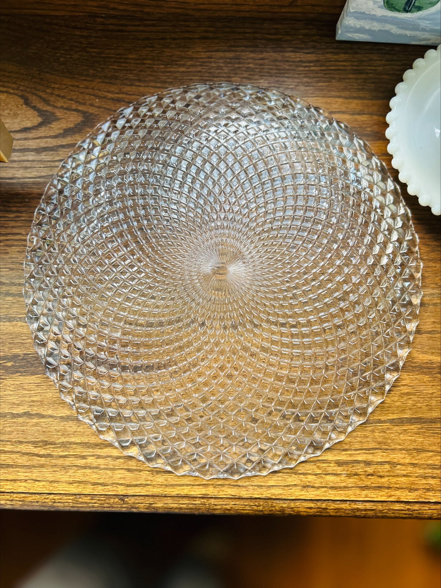 Pavo Glass Round Diamond Design Platter