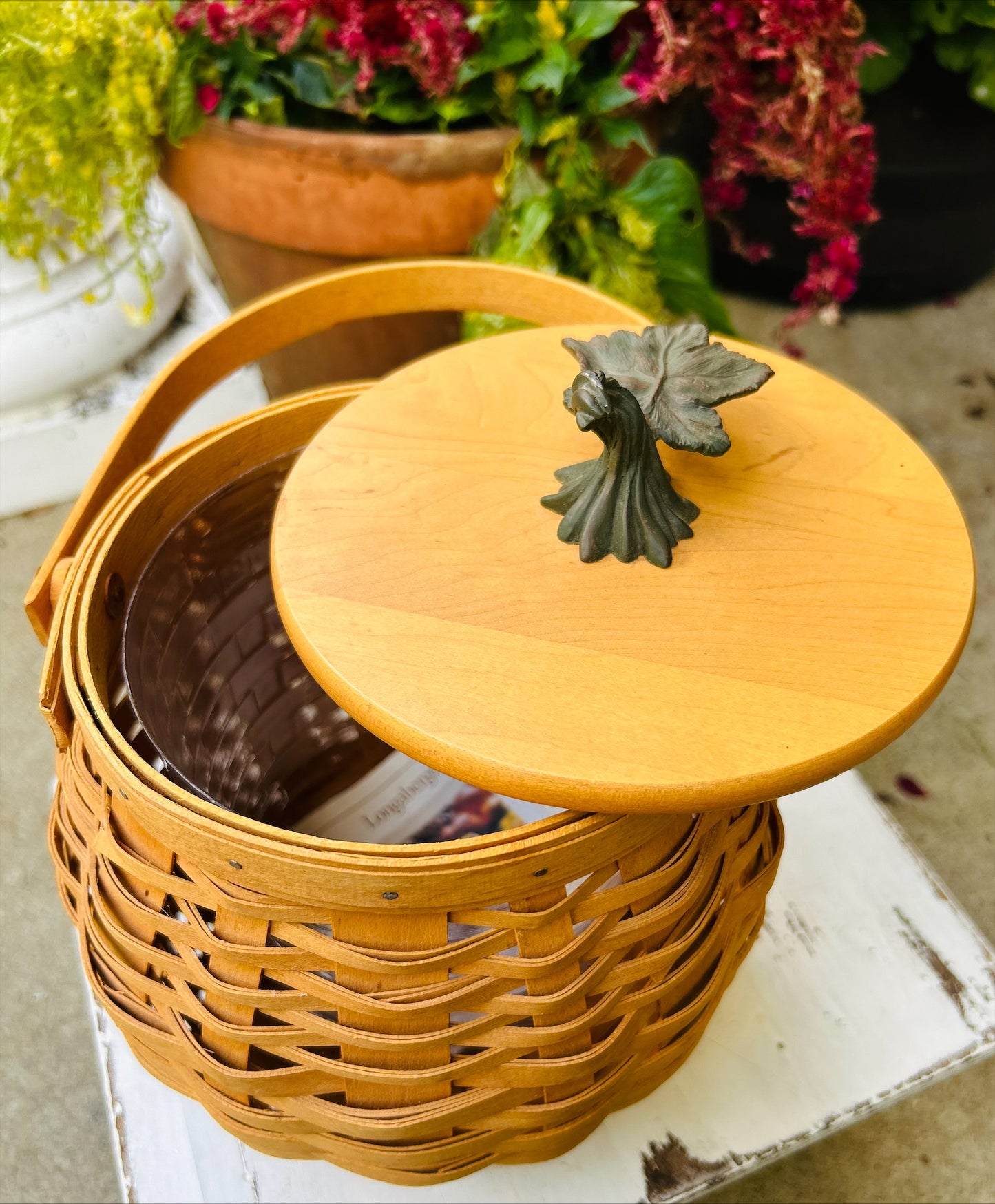 Longaberger 2001 Pumpkin Basket Lidded with liner, signed with Authenticity Certificate