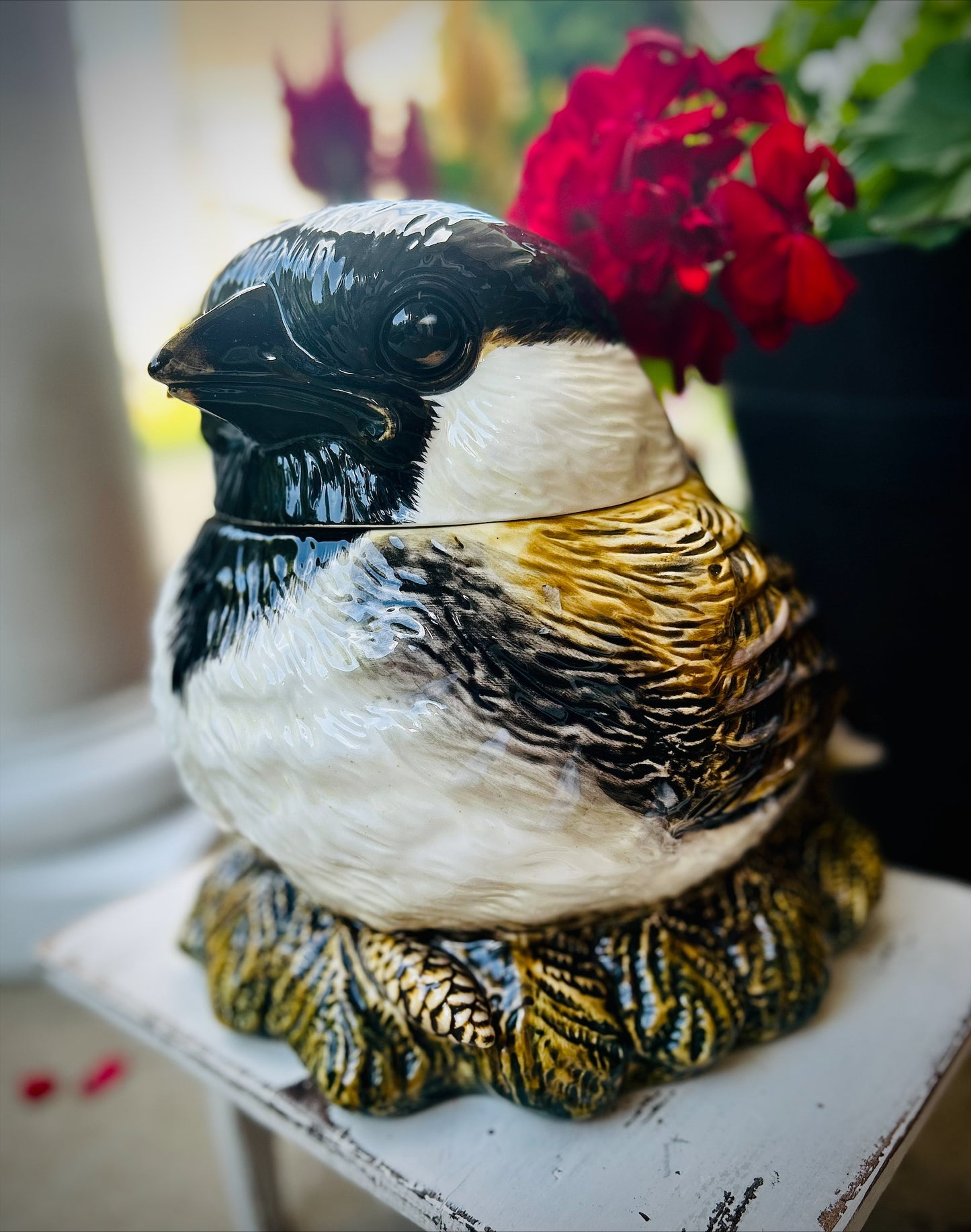 Large Big Sky Carvers "Fat Chickadee" Ceramic Cookie Jar Retired