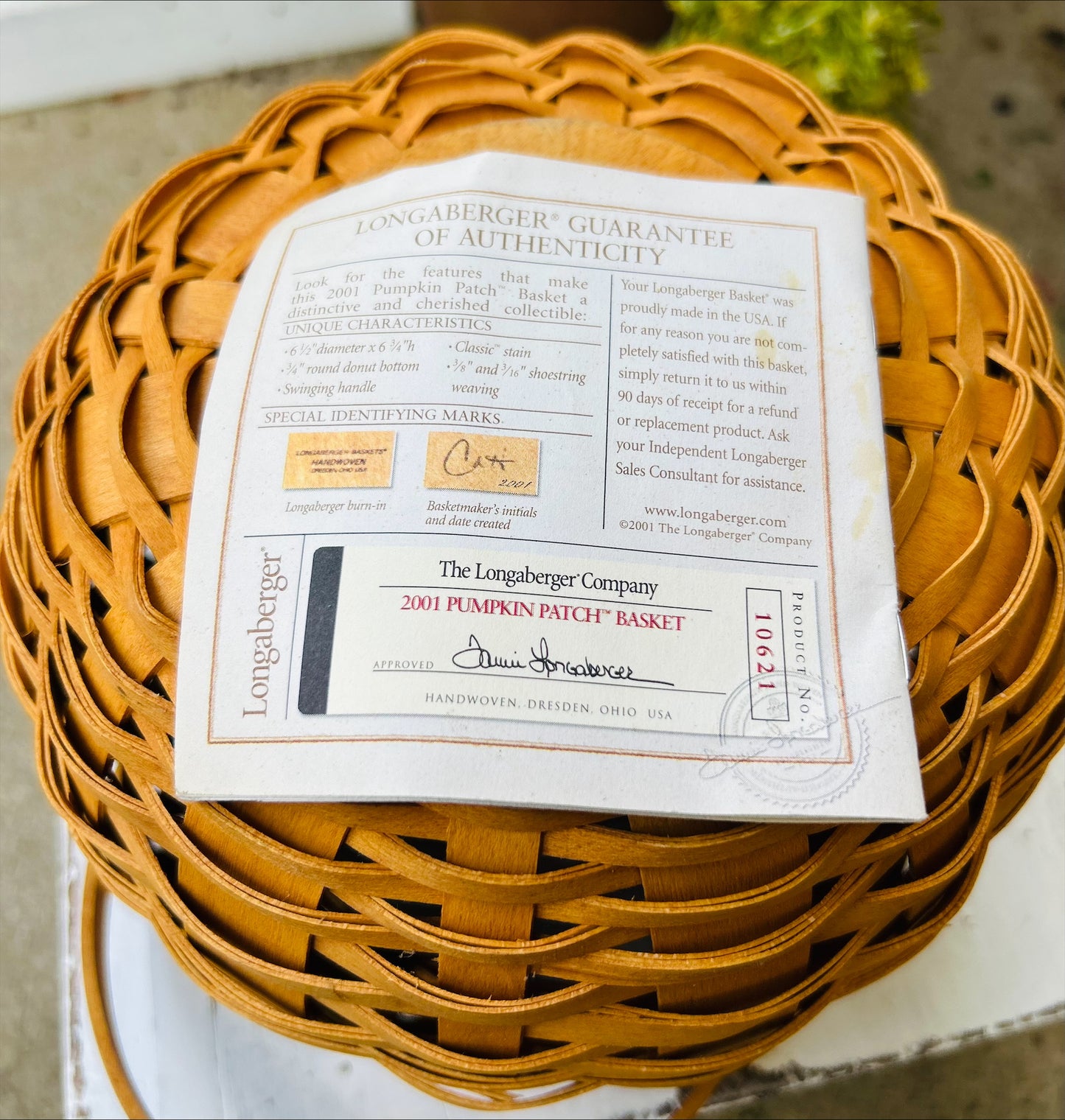 Longaberger 2001 Pumpkin Basket Lidded with liner, signed with Authenticity Certificate