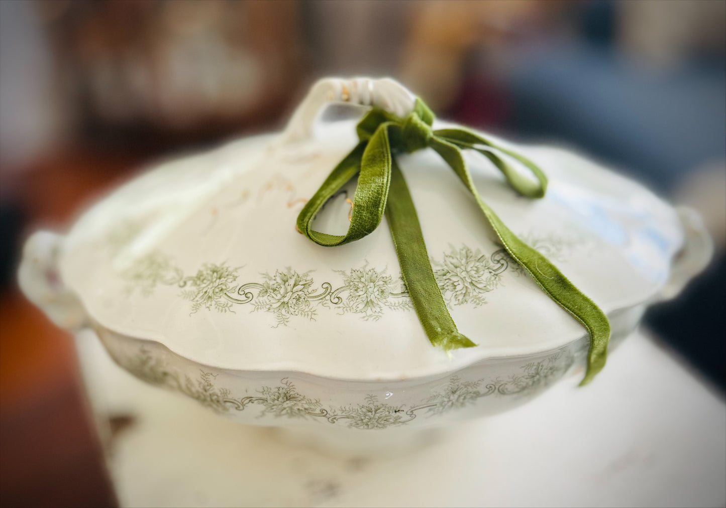 J&G Meakin Europa Semi-Porcelain Soup Tureen