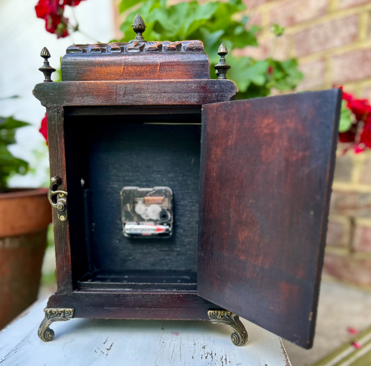 Antique Style Wooden Mantle Clock