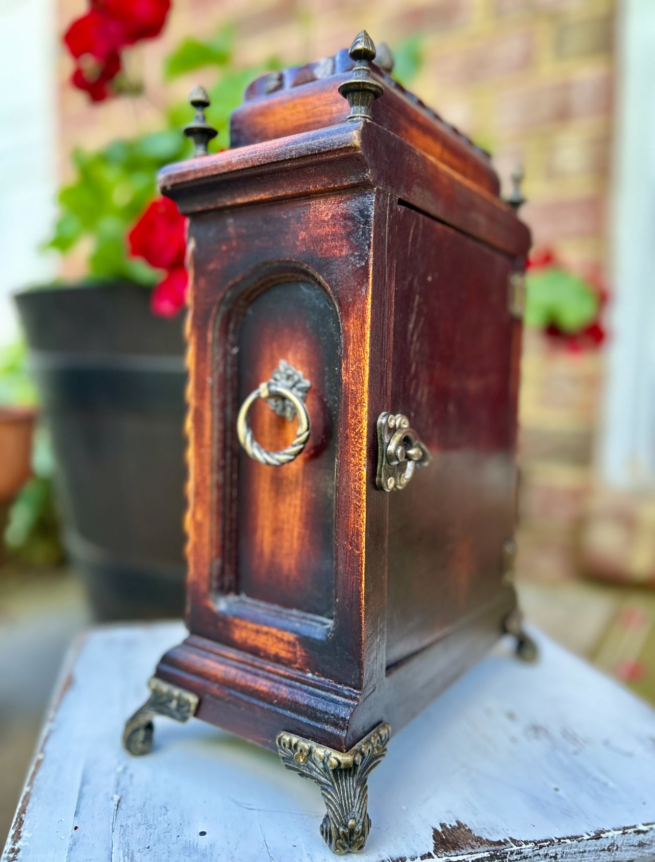 Antique Style Wooden Mantle Clock