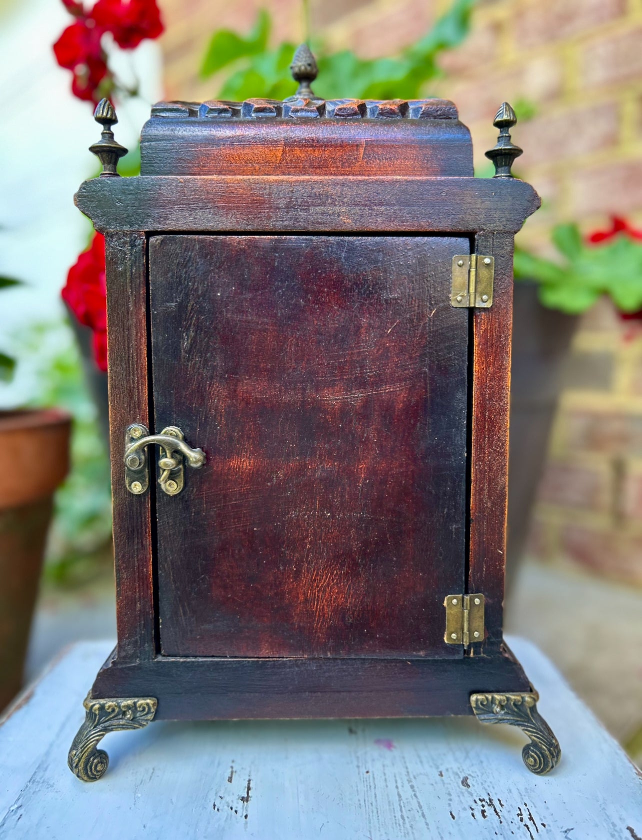 Antique Style Wooden Mantle Clock