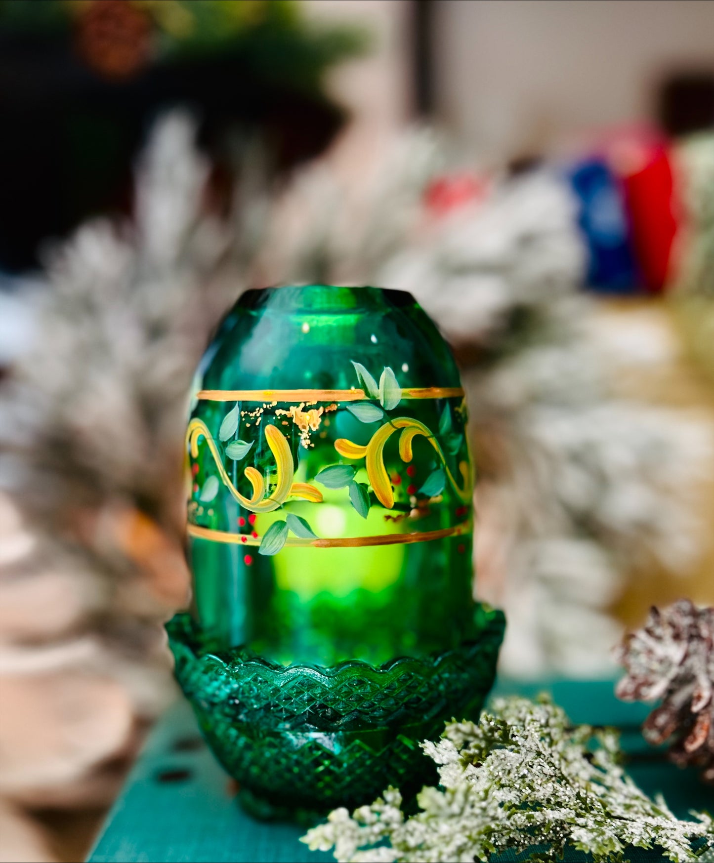 Vintage Fenton Emerald Green Hand Painted, Signed Fairy Lamp.