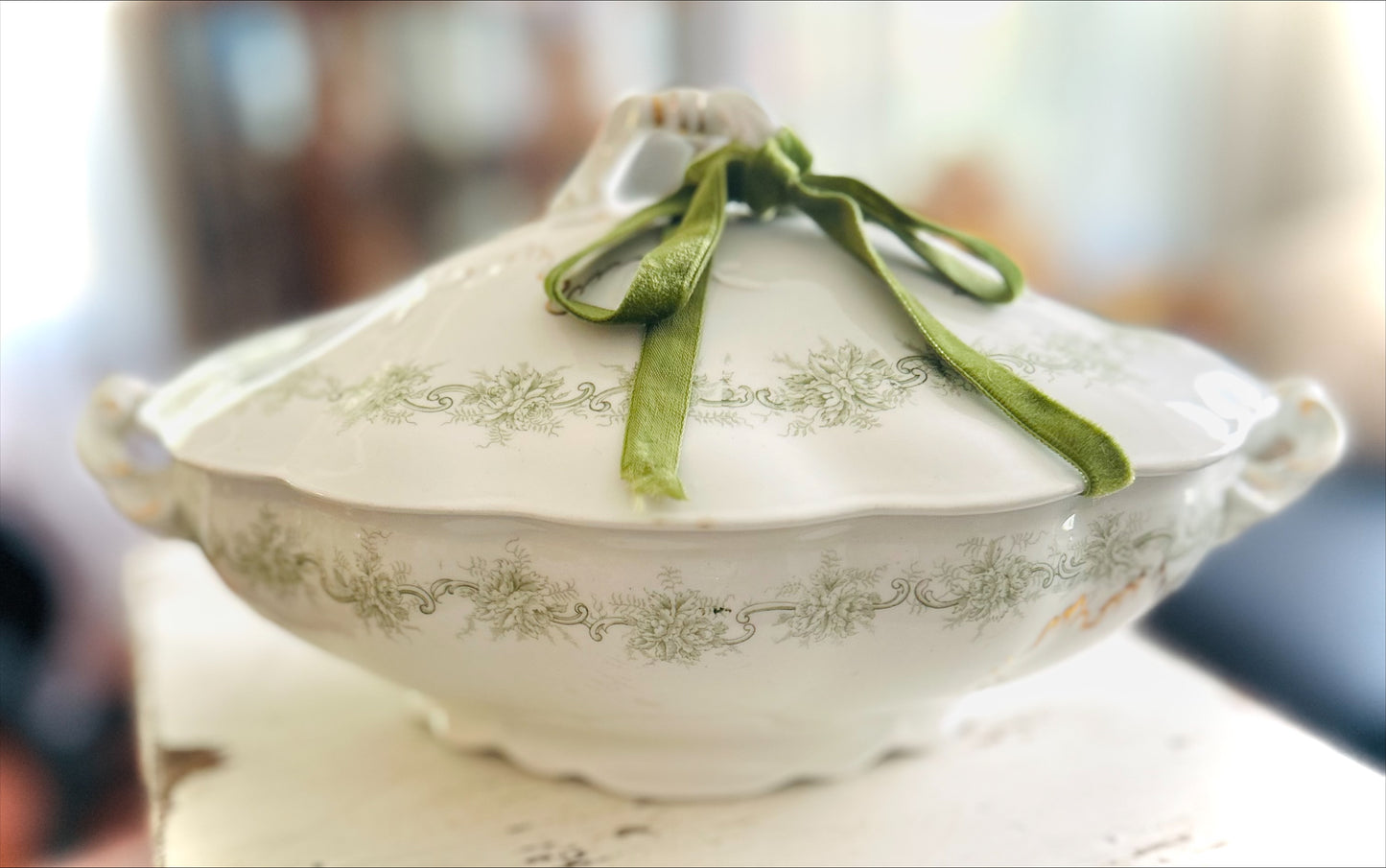 J&G Meakin Europa Semi-Porcelain Soup Tureen