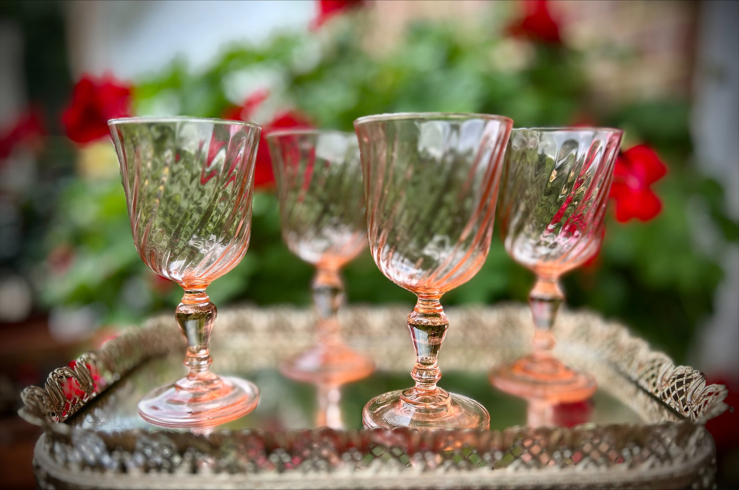 Rosaline Pink Swirl depression Glass Goblets, set of 4. Made in France