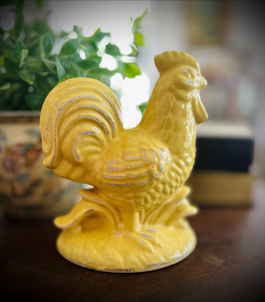 Vintage- Style Yellow Ceramic Farmhouse Chicken