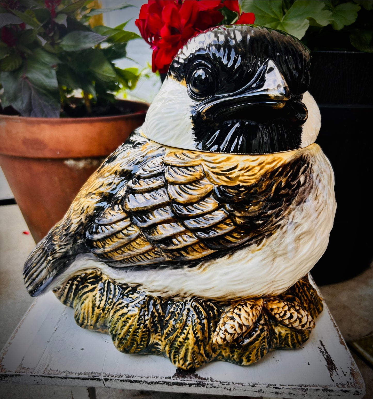 Large Big Sky Carvers "Fat Chickadee" Ceramic Cookie Jar Retired