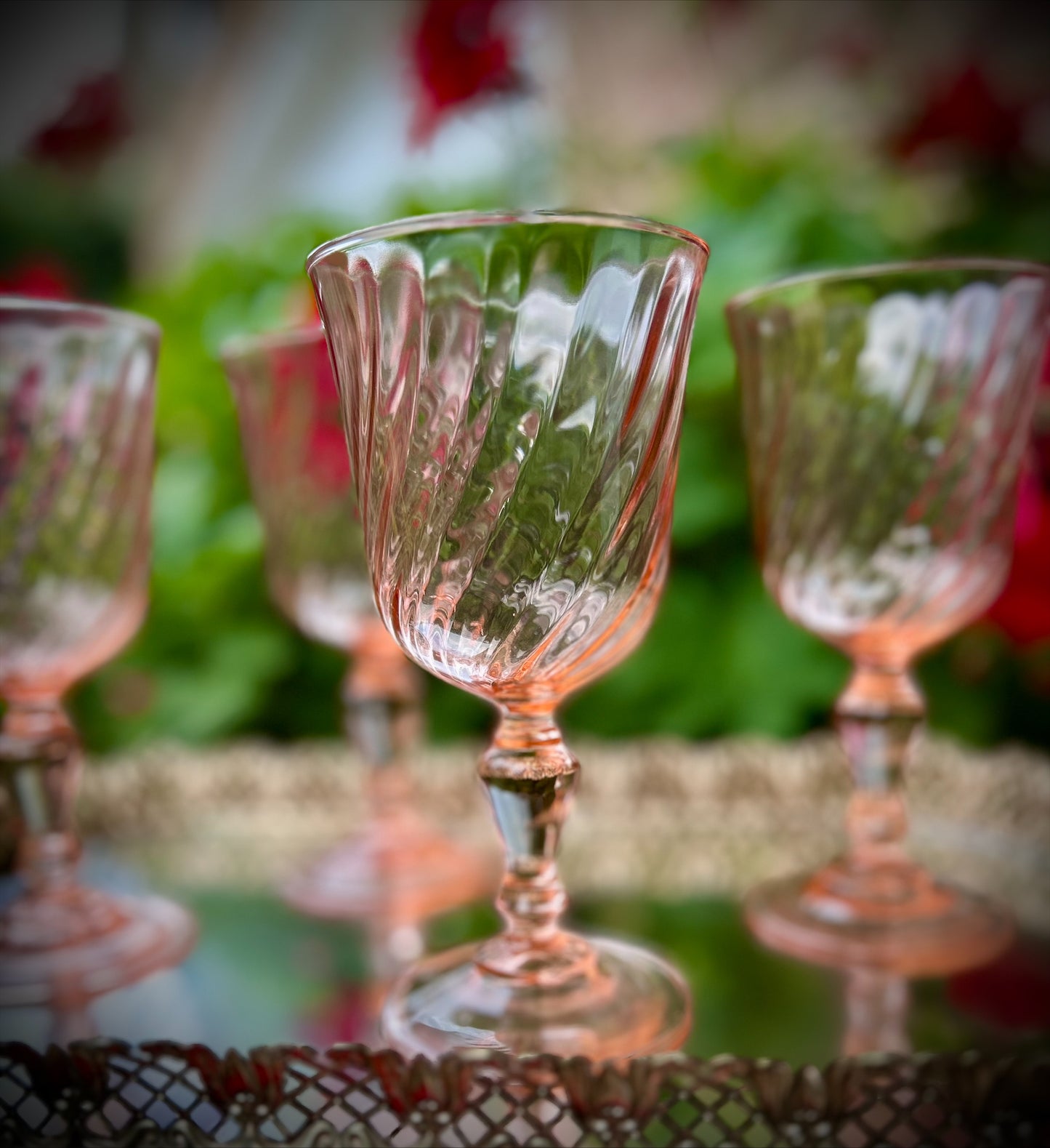 Rosaline Pink Swirl depression Glass Goblets, set of 4. Made in France