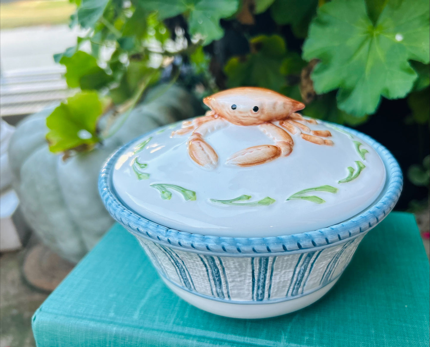 Fitz and Floyd Classics Seaboard Bowl with Lid